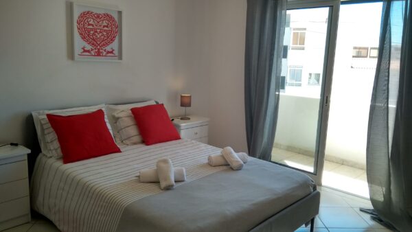 Apartamento T1 2ºandar (F)